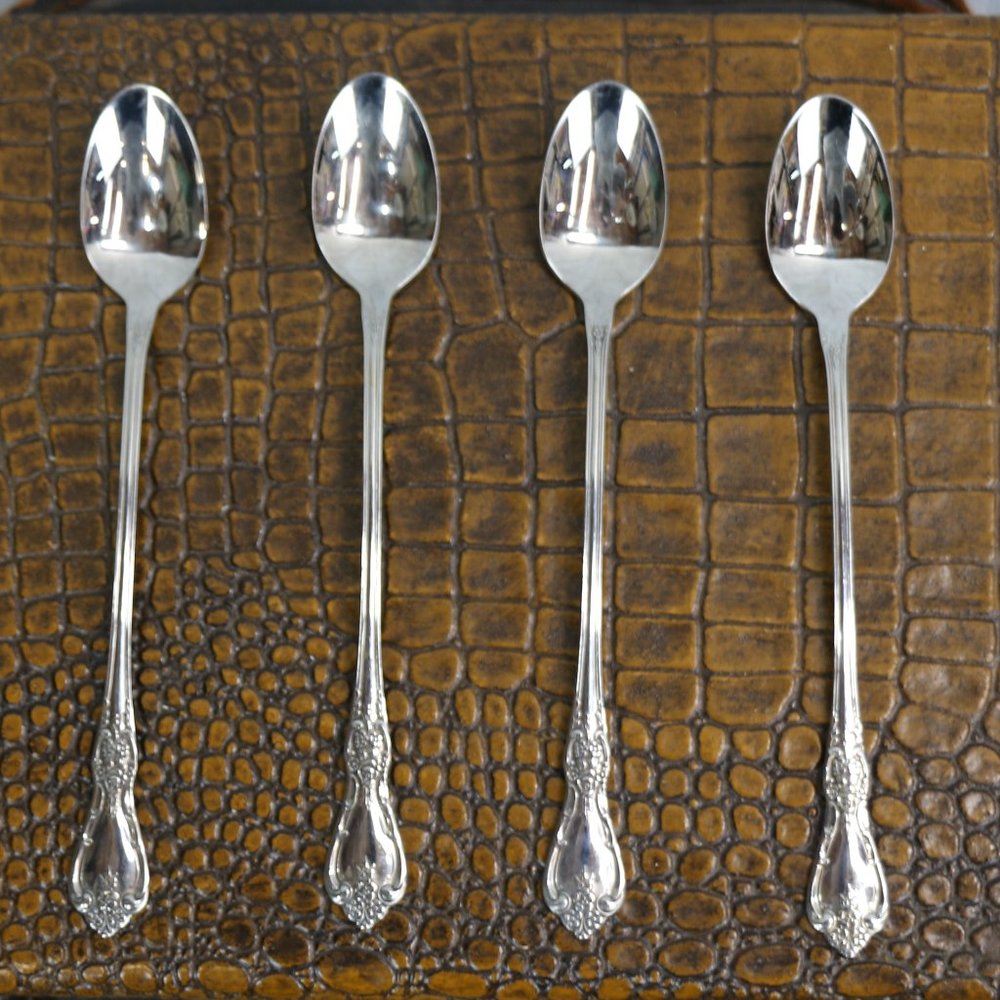 Distinction Deluxe by Oneida Kennett Square Spoons